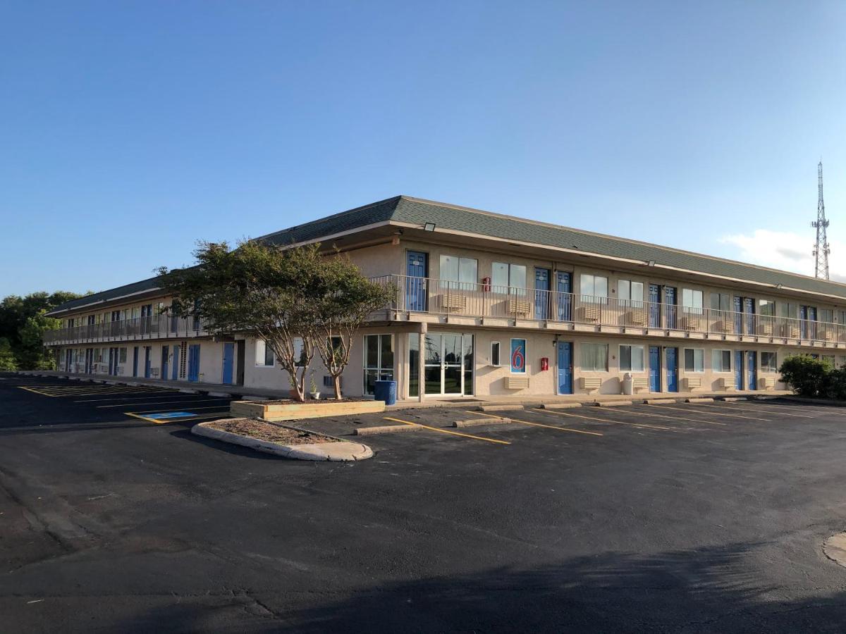 Motel 6-Clute, Tx Exteriör bild
