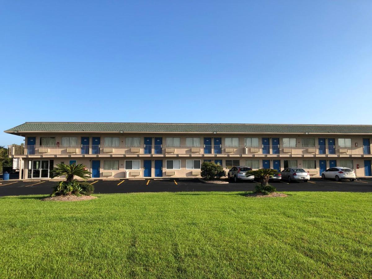 Motel 6-Clute, Tx Exteriör bild